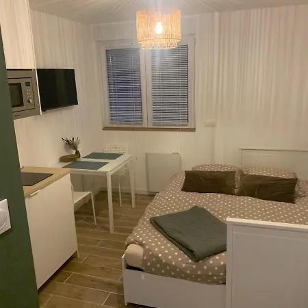 Charmante Studette Au Coeur Du Plessis Robinson Le Plessis-Robinson
